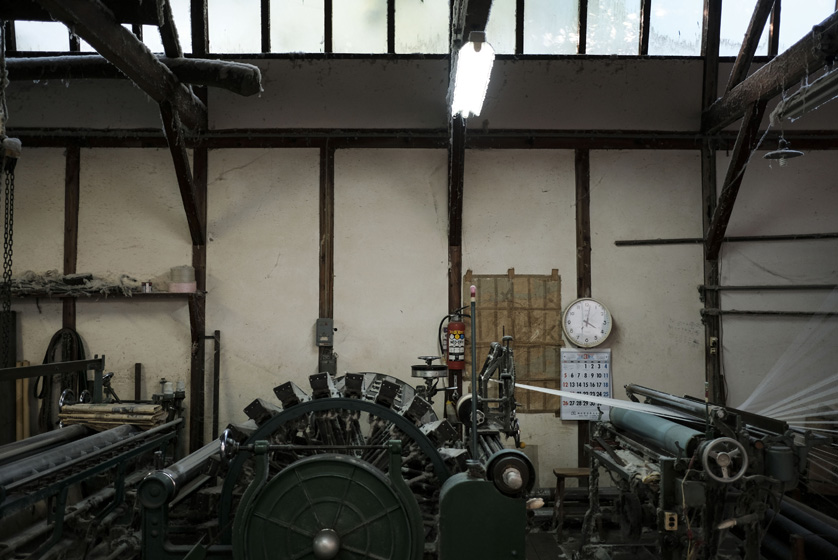 100余年続く、シャットル織機の定番綿織物　石井織物